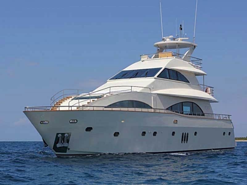 DREAM YACHT